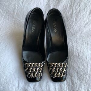 Vintage Prada Patent Leather Silver Chain Round Square Toe Heels 37